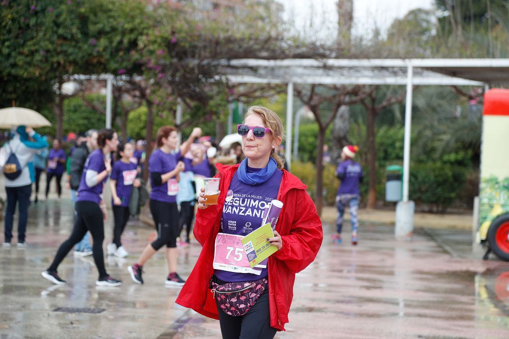 Carrera de la Mujer Murcia 2022: las participantes posan en el photocall