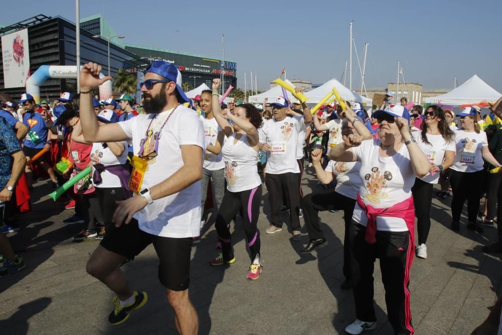 Cientos de personas participan en la II Carrera de Obstáculos por la Integración en Vigo