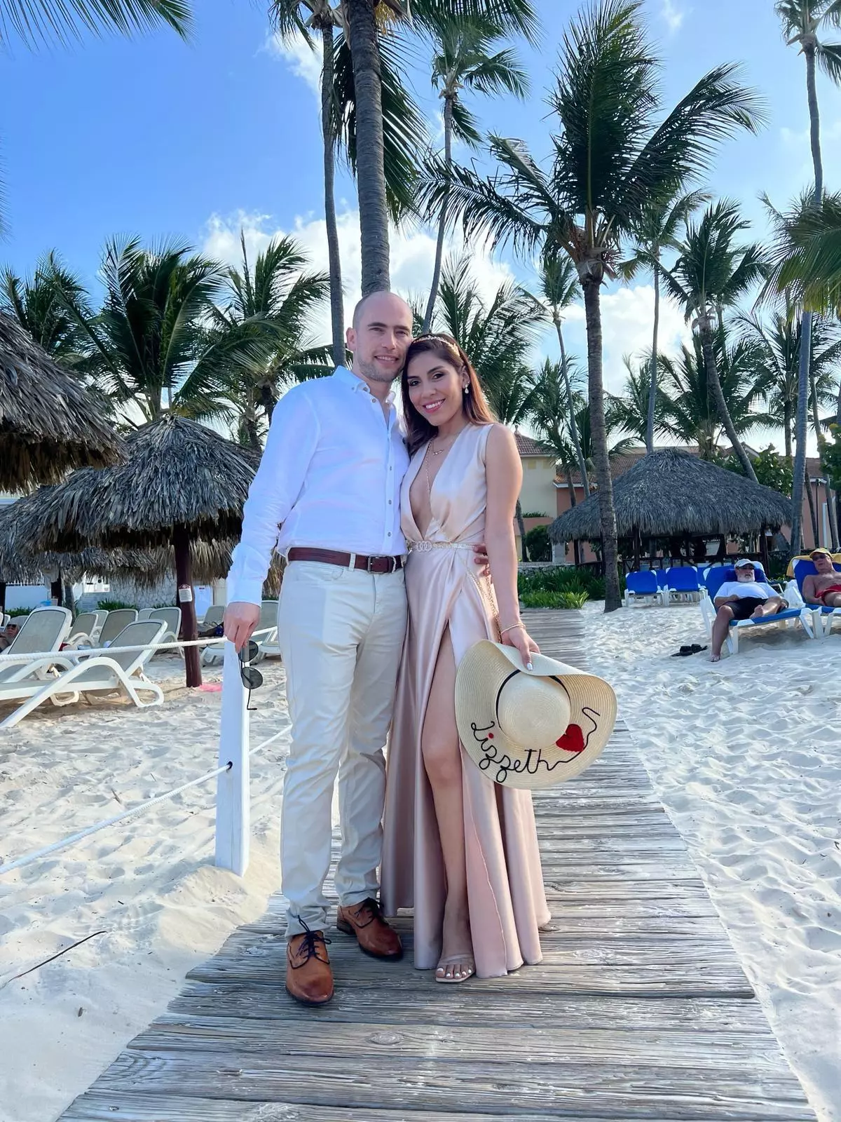 La boda soñada de una pareja de Palma en Cancún se convierte en una gran pesadilla