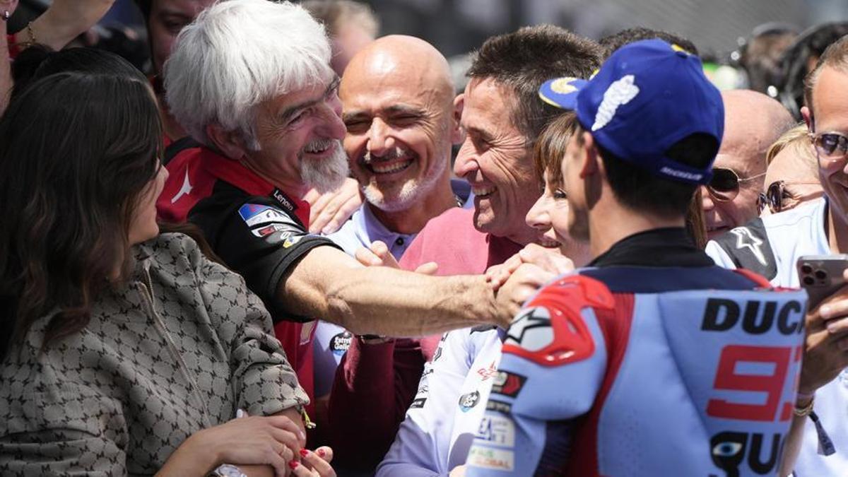 Gigi Dall'Igna, gran gurú de Ducati, felicta a Marc Márquez tras su segundo puesto en Jerez.