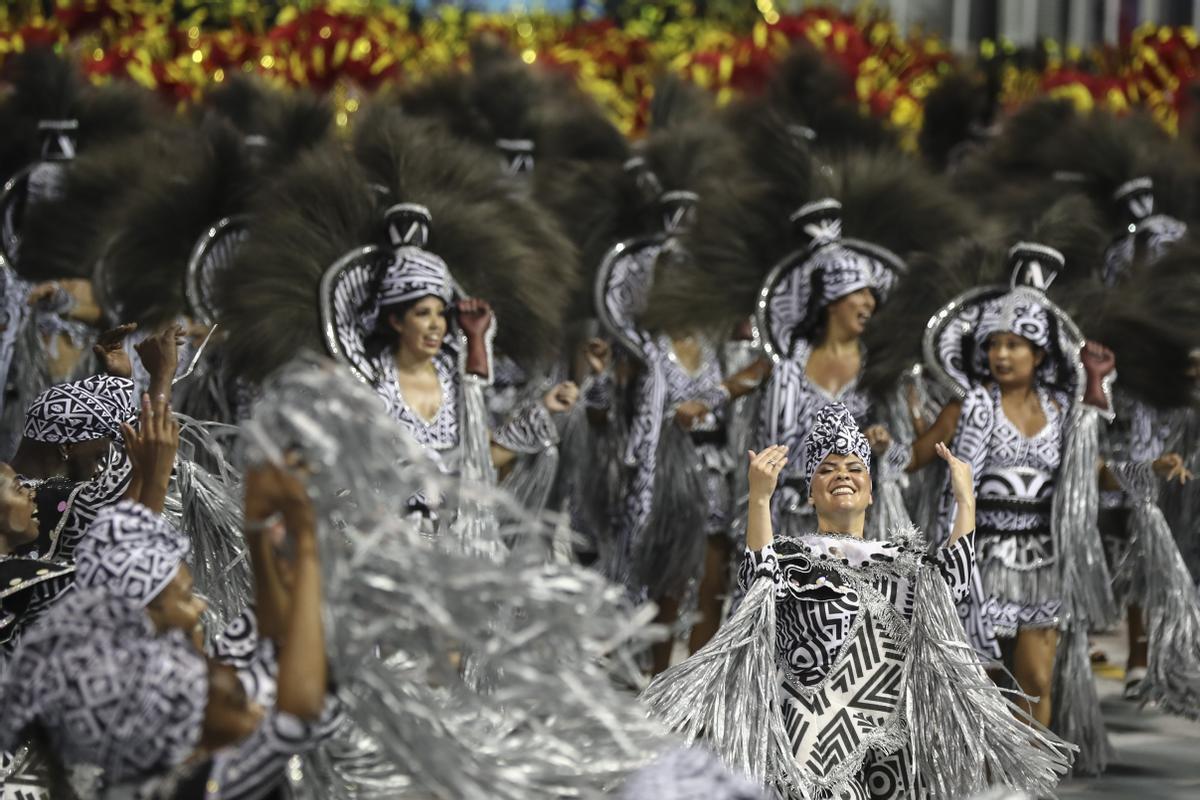 El carnaval de Sao Paulo recupera el esplendor tras la pandemia