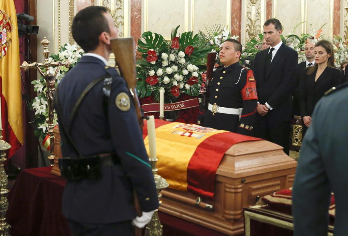 Despidiendo a Suárez