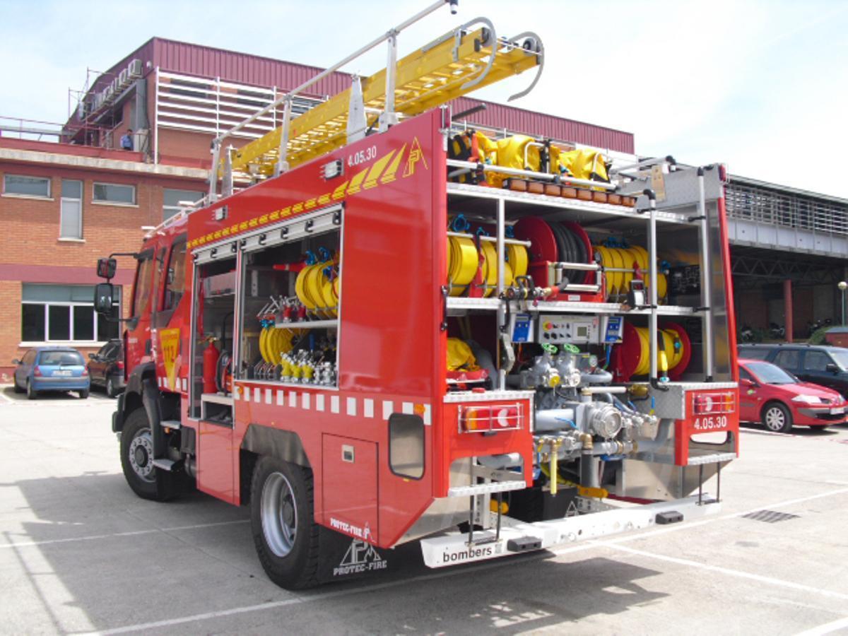 Camiones bomba de extincion de Bombers de la Generalitat modelo BRP. Van a comprar 90. estos son del año 2010