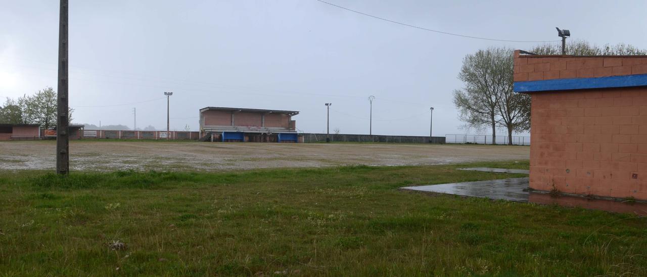 Campo de fútbol de O Facho, en la parroquia de Castrelo.