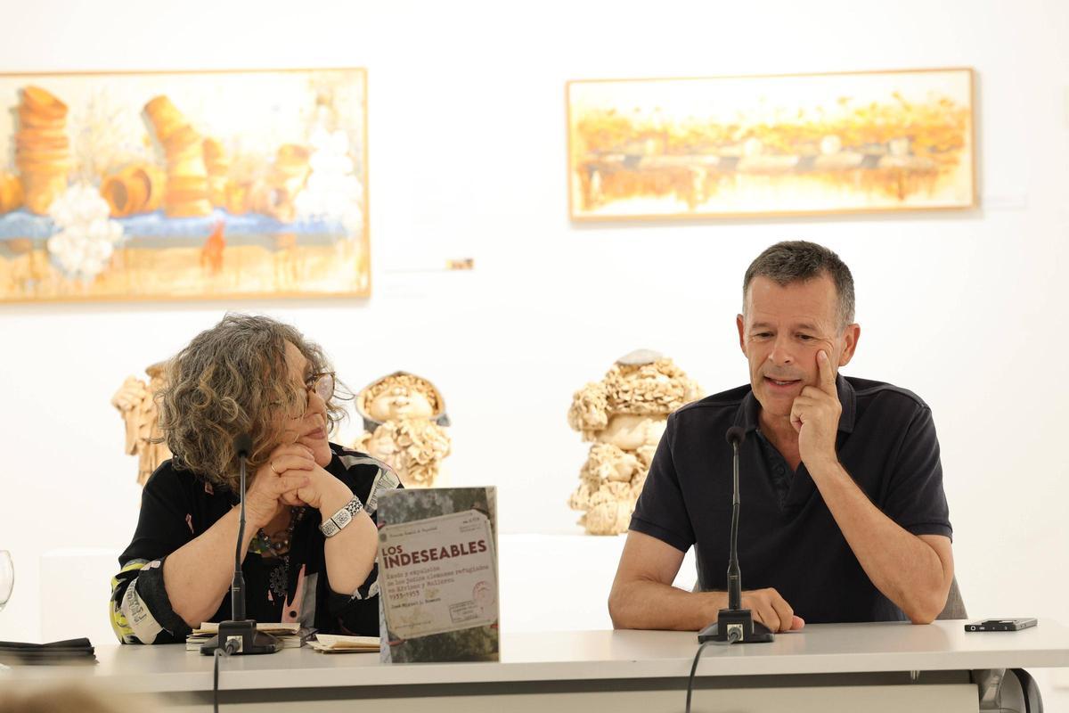 Galería: José Miguel L. Romero presenta la edición ampliada de ‘Los indeseables’