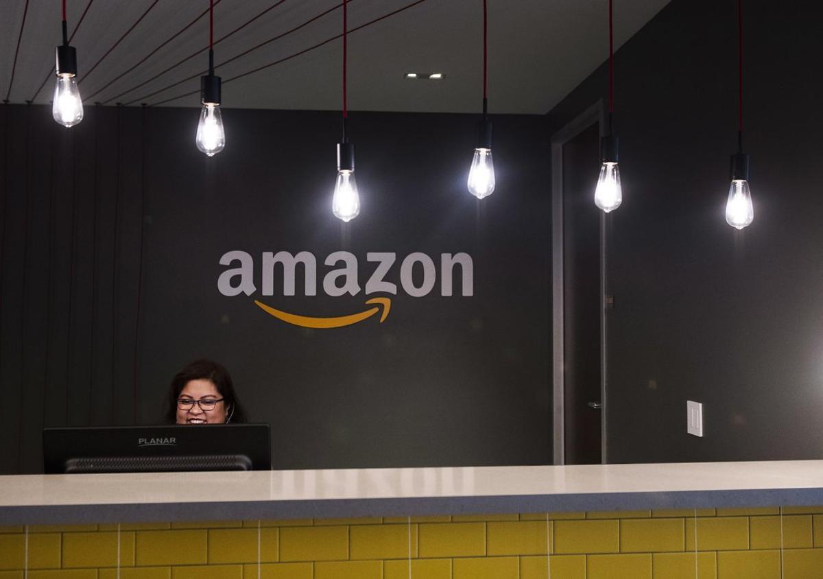 amazon toronto 19543-995f0