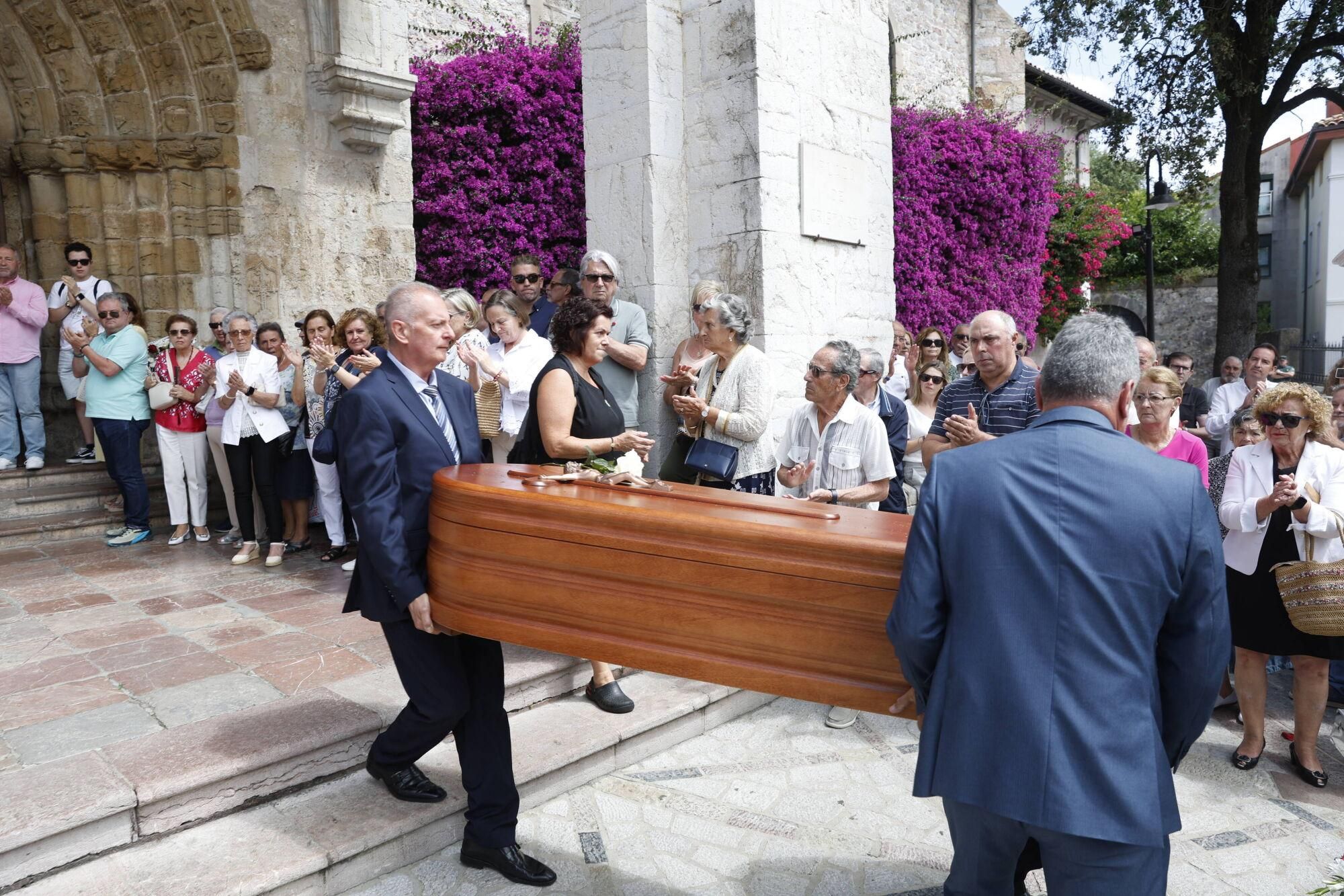 Las imágenes del funeral de Antonio Trevín en la basílica de Llanes.