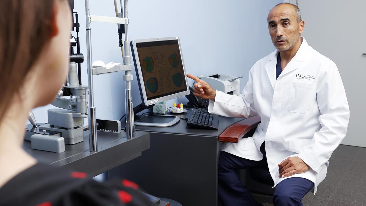 Dr. Carlos Martín, oftalmólogo experto en cirugía refractiva de la clínica IMO Grupo Miranza.