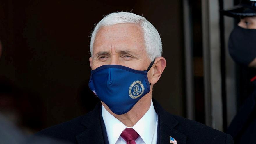 Colocan un marcapasos al exvicepresidente de EEUU Mike Pence