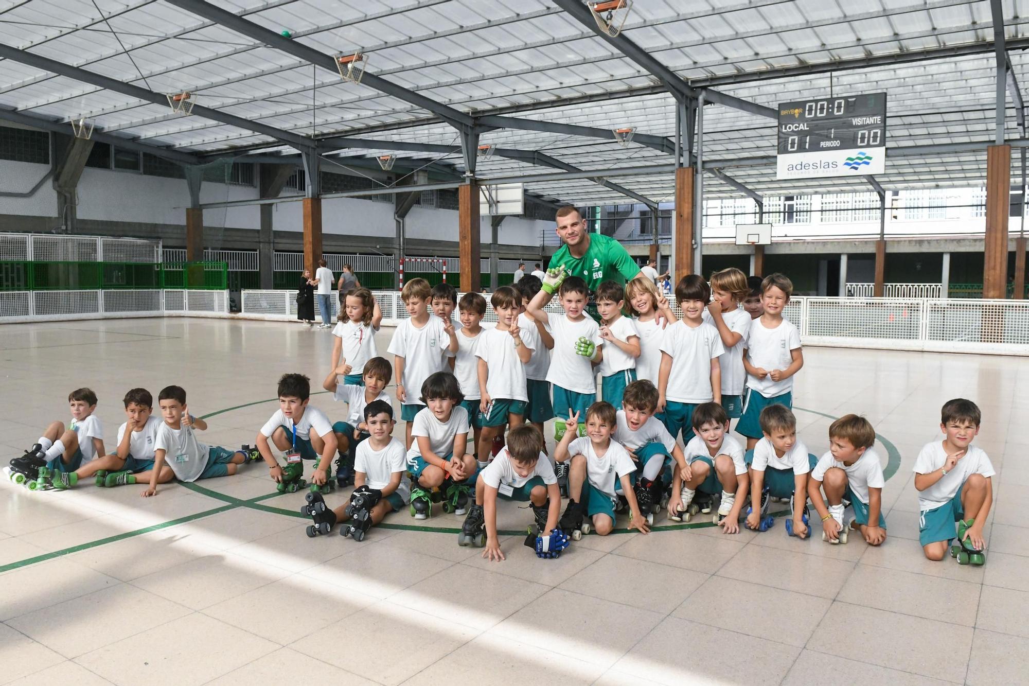 César Carballeira vuelve al colegio Liceo como formador de hockey