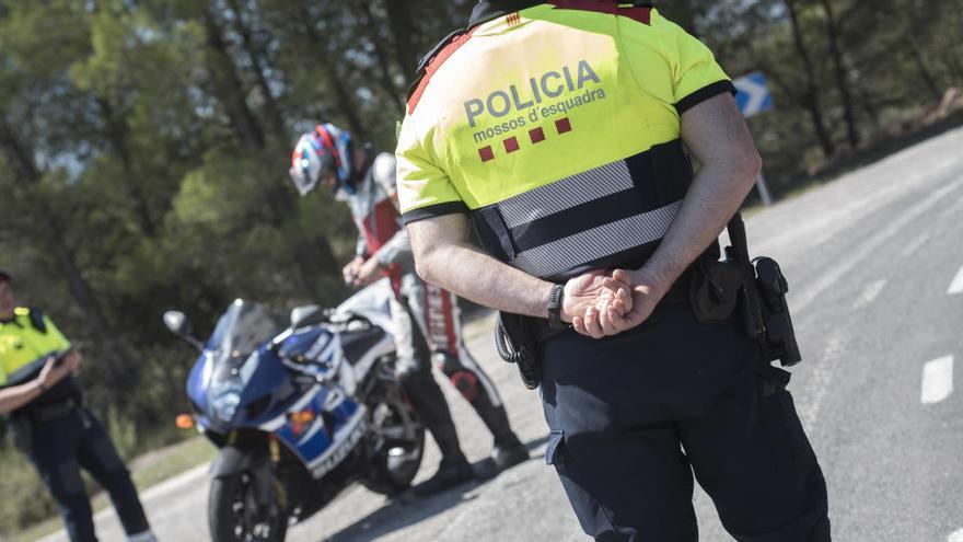 Control dels mossos d&#039; esquadra