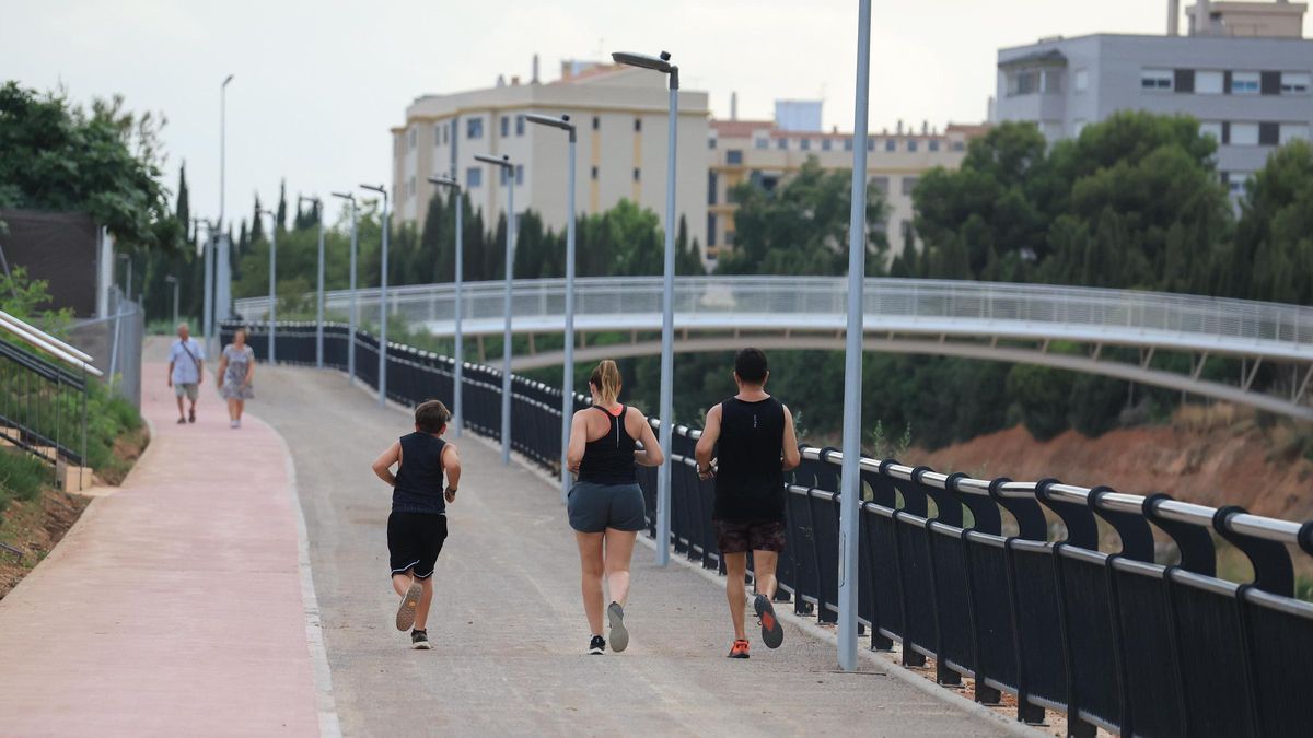 El antes y el después de la ribera del riu Sec. Aquí lo tienes