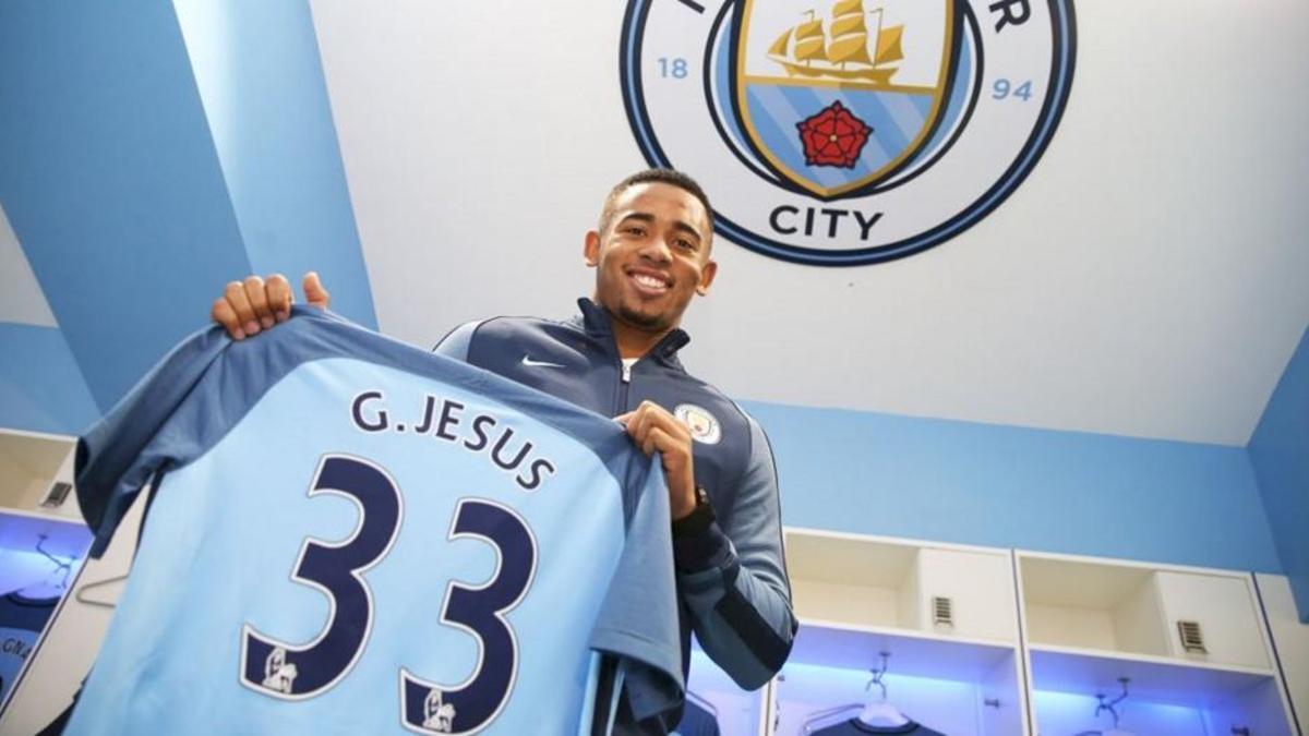 Gabriel Jesús y su nueva camiseta con el número con la edad de Cristo