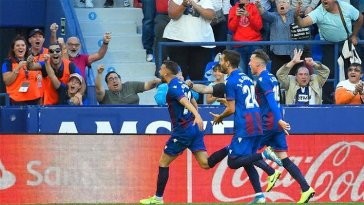 Así narró la radio la culminación de la debacle del Barça con el gol de Radoja