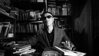 César González: contra la miseria, literatura