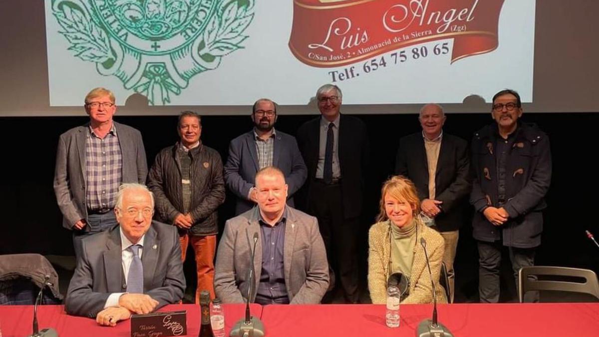 Representantes de varias localidades estuvieron presentes en el acto. | SERVICIO ESPECIAL