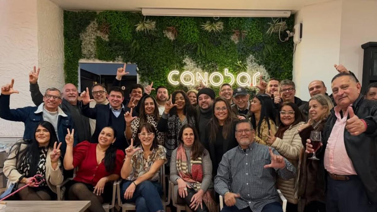 Brindis del PPCV por los nuevos valencianos