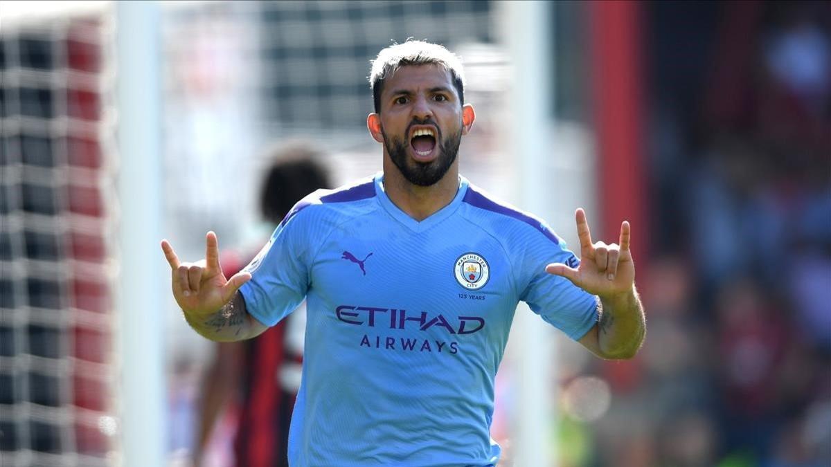 Agüero, en una imagen de archivo, celebra un gol en la Premier