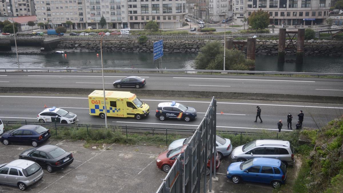 Medios de emergencias en el lugar del suceso.