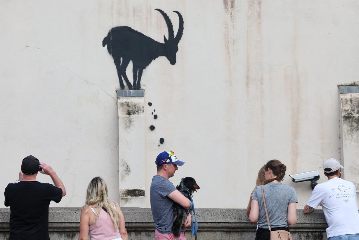 La nueva obra del artista urbano Banksy en el barrio de Richmond, al suroeste de Londres