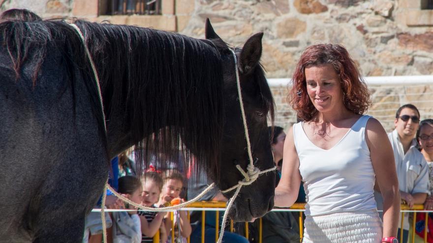 “Hablando con caballos puedes poner luz a áreas de tu mente que tienes tapadas”