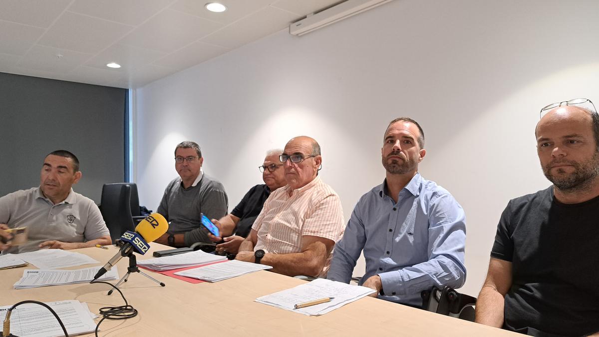 Un momento de la rueda de prensa de los portavoces de la Federación Independiente del Taxi de Balears.