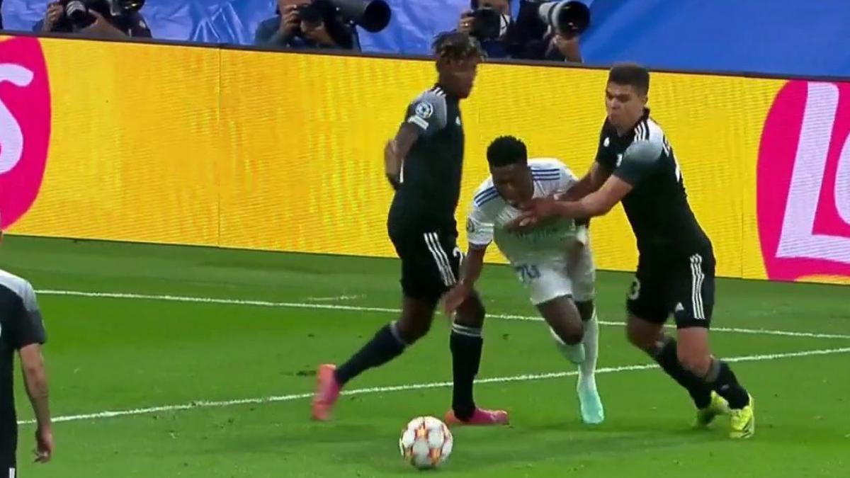 El penalti señalado sobre Vinicius ante el Sheriff