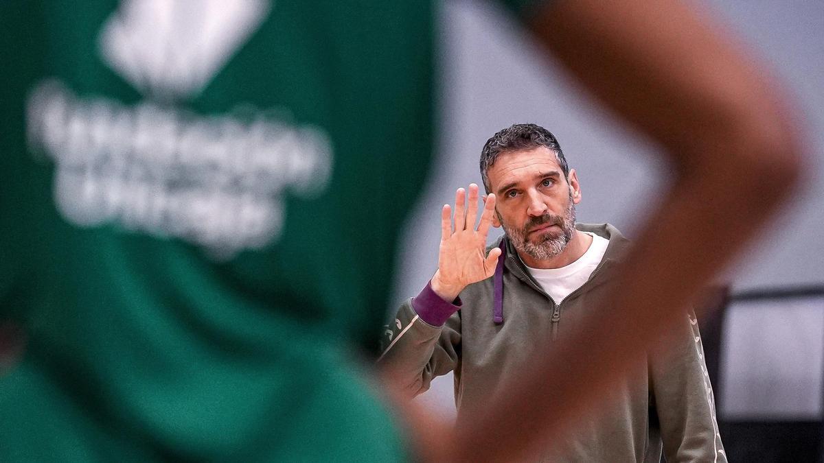 El Unicaja aguanta entre los 8 primeros con su balance de 3-3.