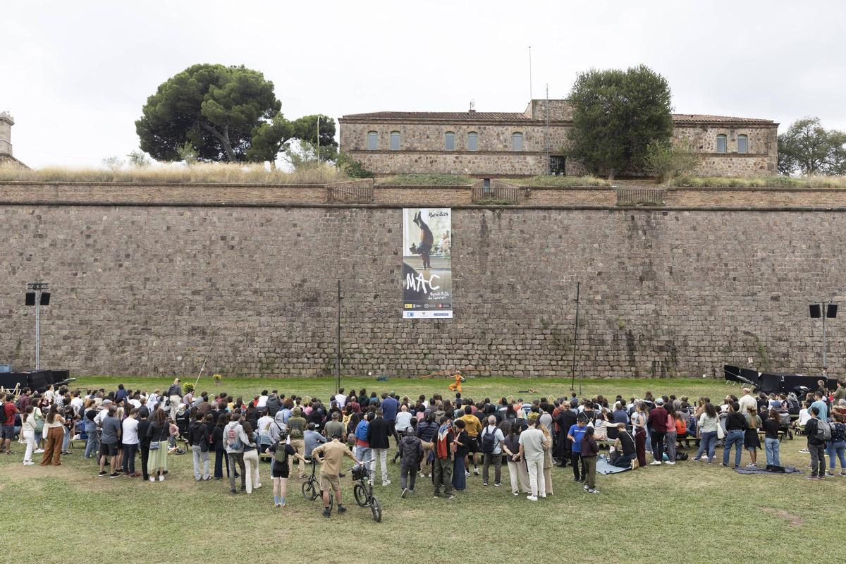 El castell de Munjüic se llena de circo como nuevo escenario de la Mercè