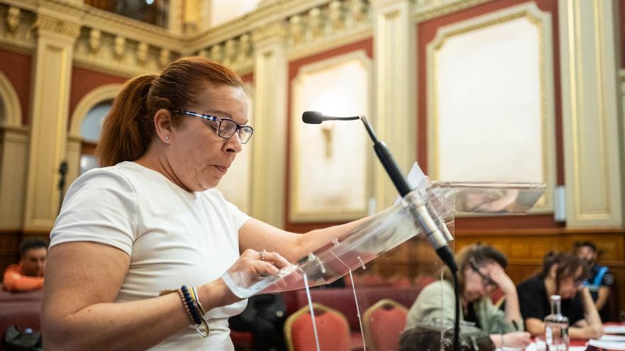Camas llenas de cucarachas y chinches: SOS del personal de Ayuda a Domicilio en Santa Cruz