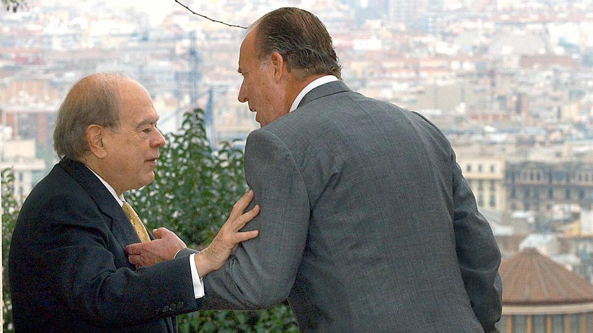 El president Jordi Pujol y Juan Carlos I en una imagen de 2003.