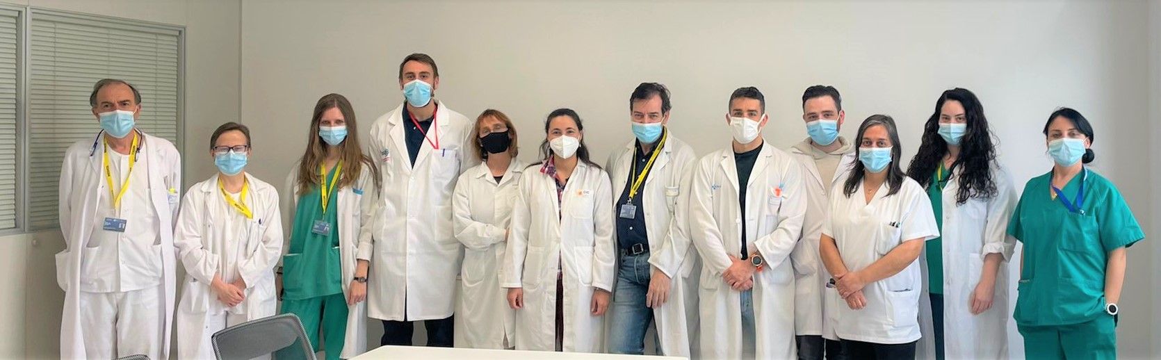 Foto de familia de los investigadores que han realizado el trabajo