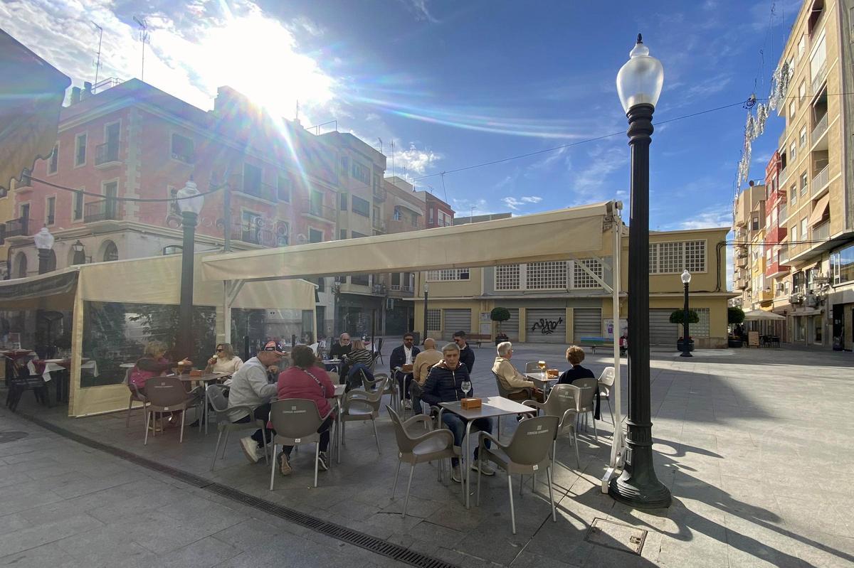 Una terraza de la Plaza de las Flores