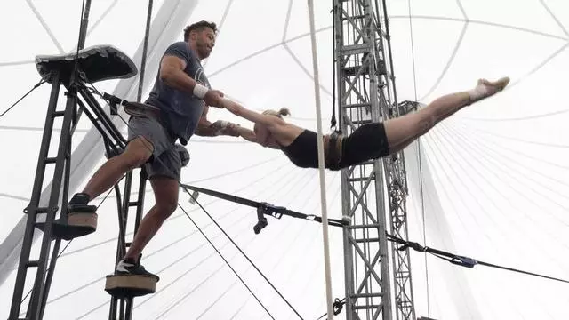 Así es la vida entre bambalinas de los artistas del Circo del Sol