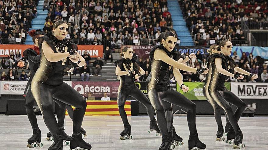 Un moment de l&#039;actuació del CPA Olot al campionat de Girona 2020 amb «Trampa mortal».