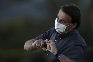 Bolsonaro se muestra recuperado del coronavirus y vuelve a acercarse a sus seguidores