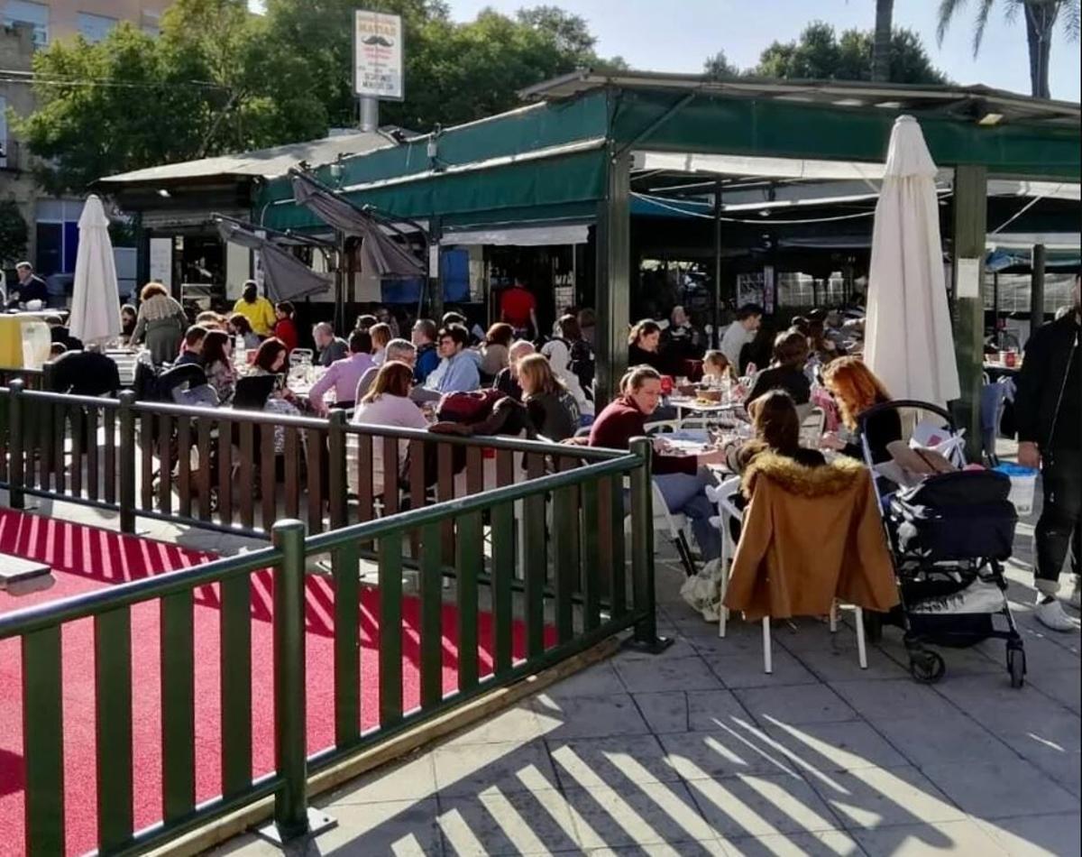Kiosko Casa Matías, el restaurante familiar de Triana con su propio parque para los más pequeños