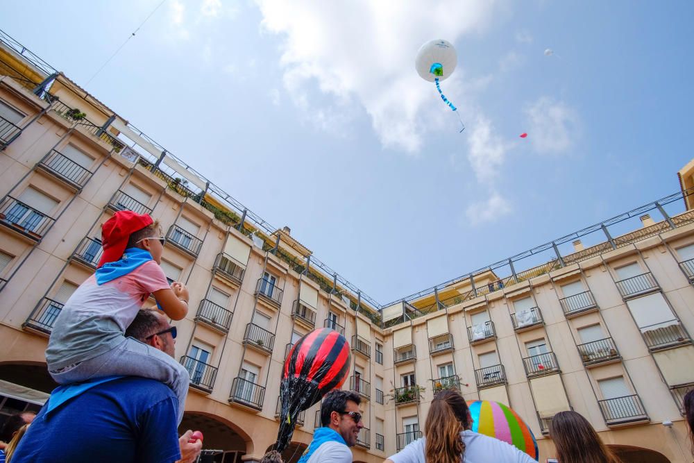 Asociaciones benéficas e integradoras dan a conocer su actividad en la Plaza Mayor