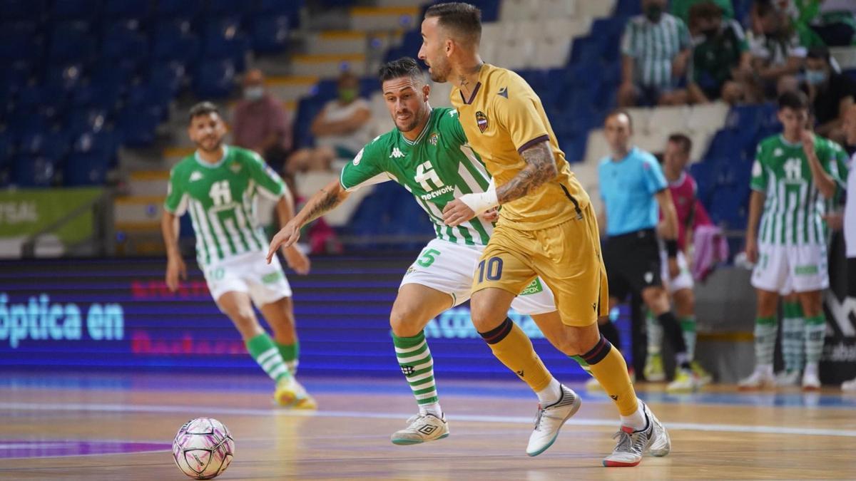 Rivillos, ante el Real Betis