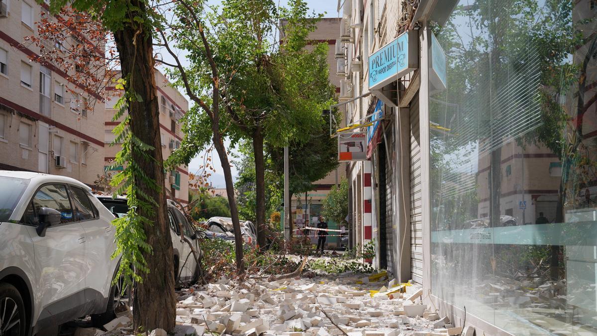 TERREMOTO ANDALUCÍA | El miedo toma Granada tras siete terremotos en dos horas: «Ha sido muy bestia, se ha oído la tierra al moverse»