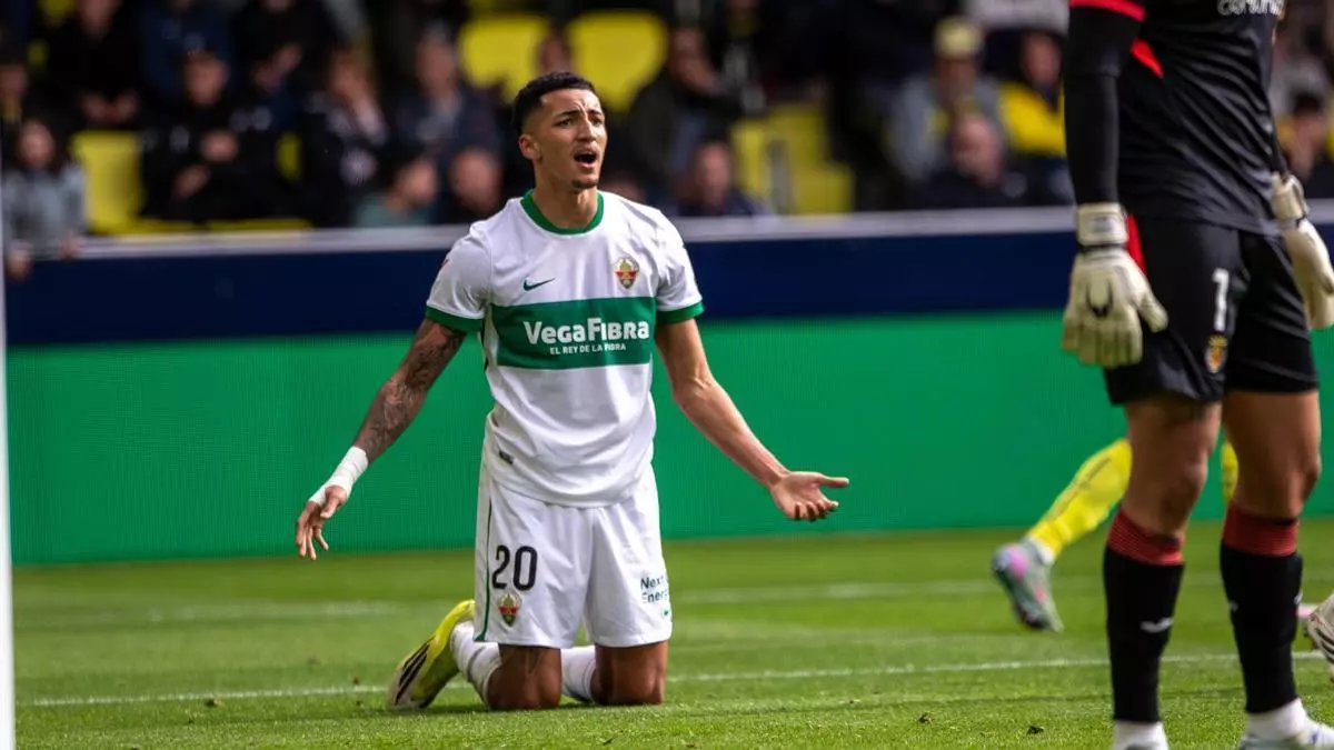 Crónica del Villarreal-Elche | Sobrevivir para morir en la orilla