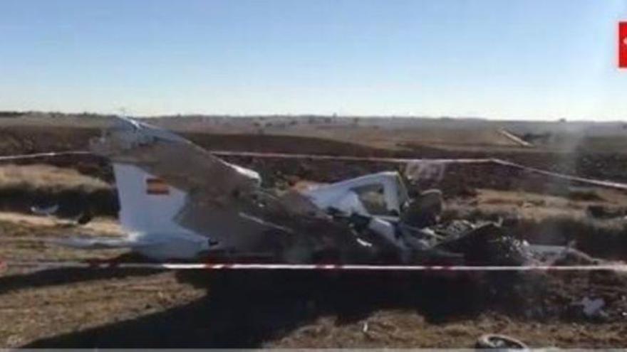 Dos muertos al caer una avioneta en Madrid