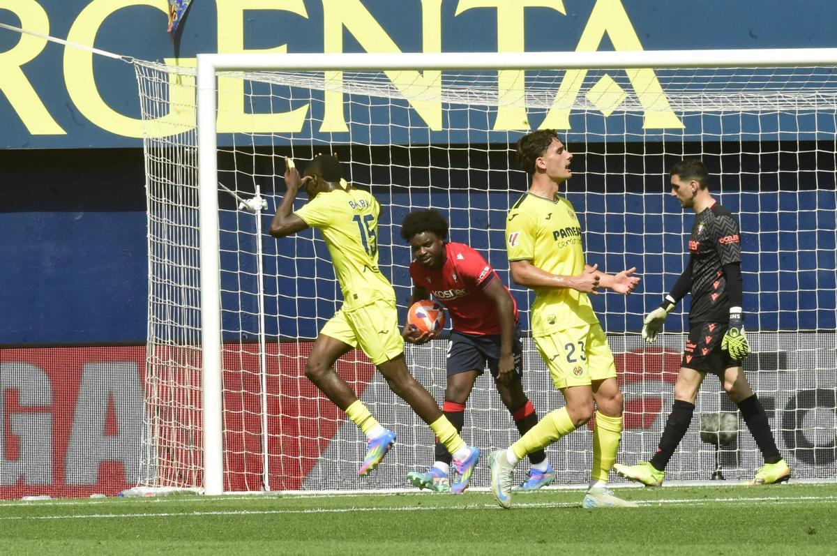 Barry celebra un gol en La Cerámica.