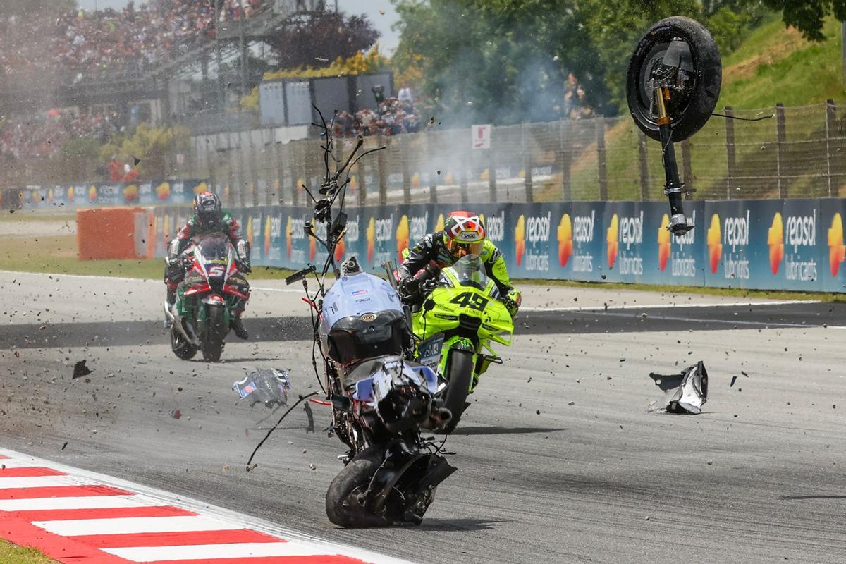 Accidente de Alex Márquez en el Gran Premio de Catalunya de Moto GP