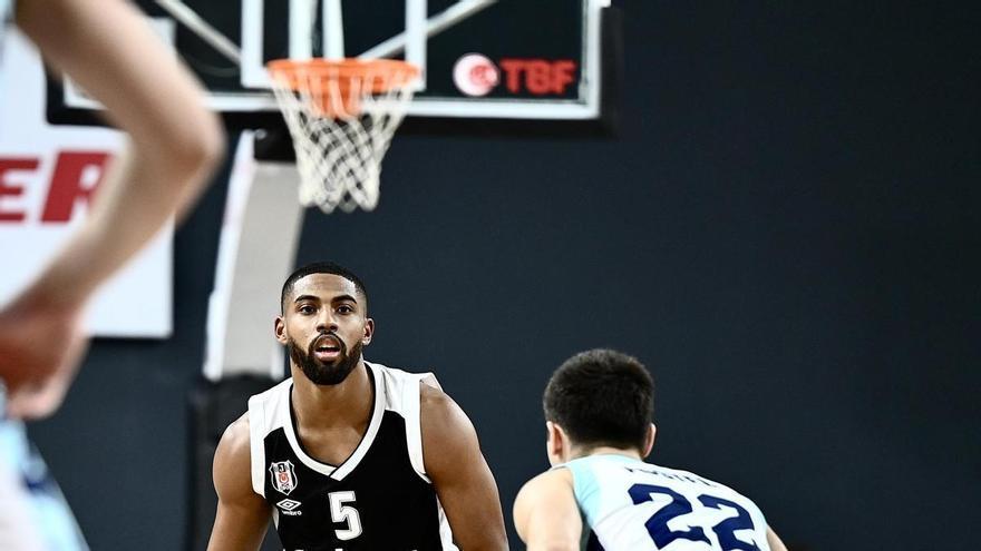 El UCAM llega a un acuerdo con DeJulius