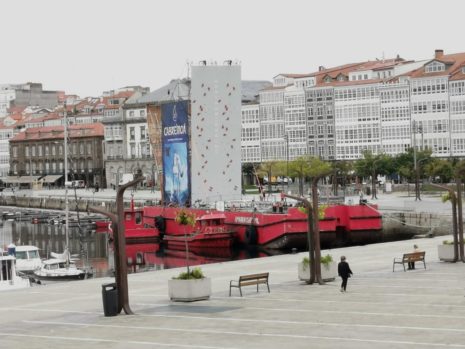 Montaje de Street Games A Coruña en O Parrote y la Marina