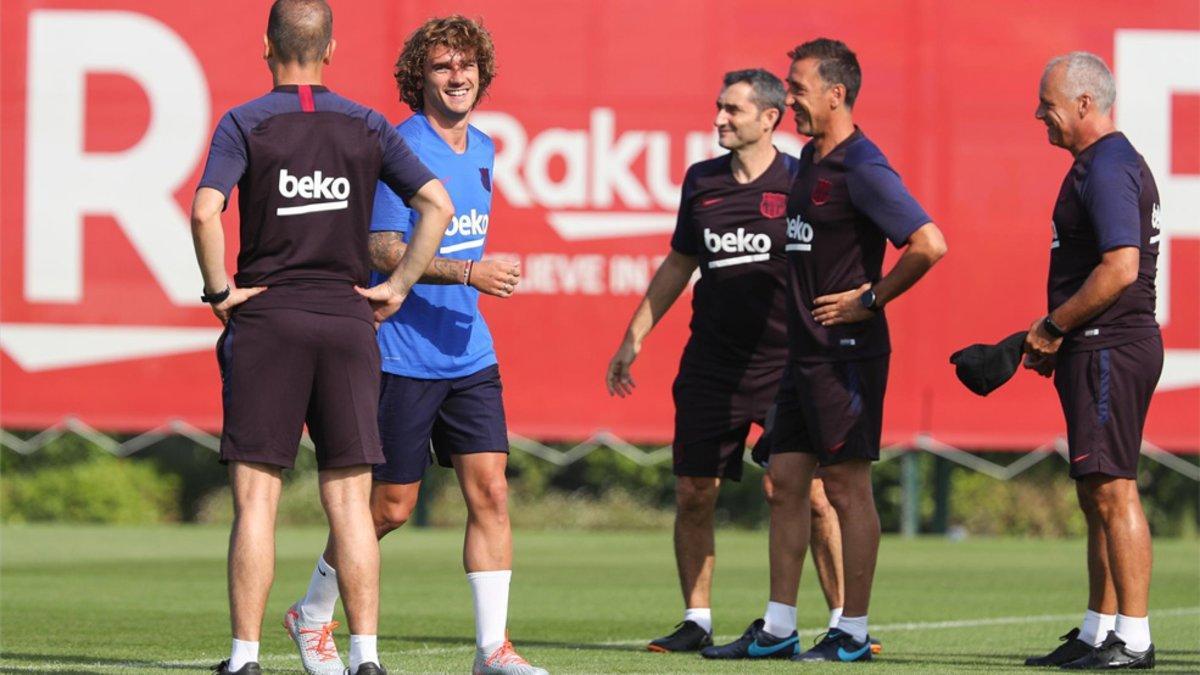 El primer entrenamiento de Griezmann, con el Barça