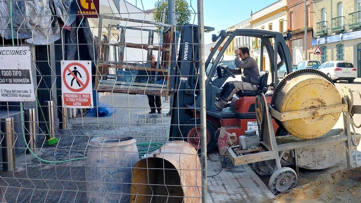 El sector de la construcción se mantiene en niveles mínimos de paro