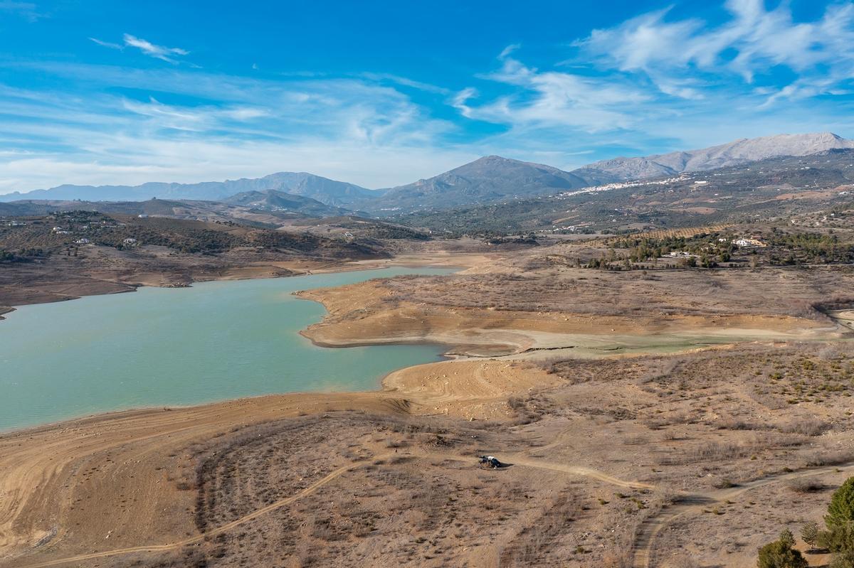 Embalse bajo mínimos en Málaga