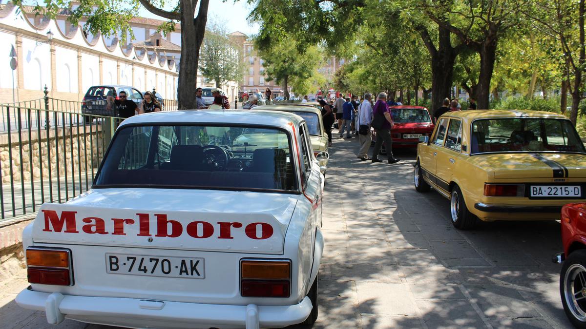 Concentración de coches clásicos en Antequera